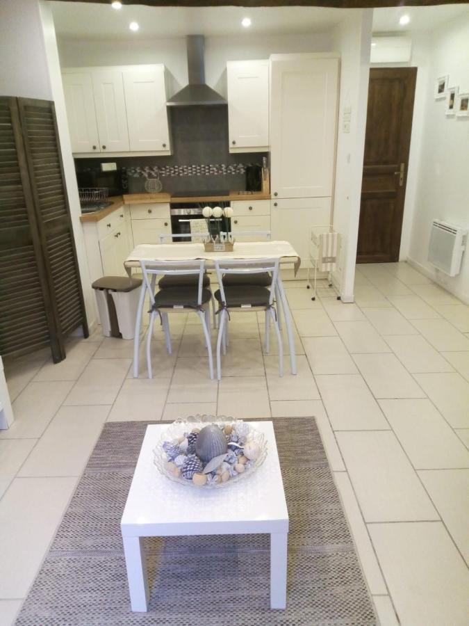Maison De L'Amour Apartment Chardonnay Assignan Zewnętrze zdjęcie
